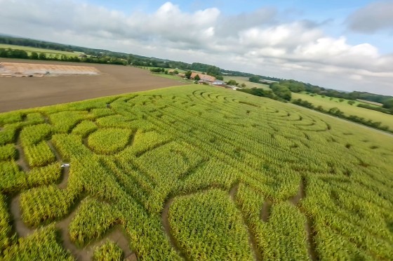 XXL-Maislabyrinth aus Vogel-Perspektive | Ausflugsort NRW