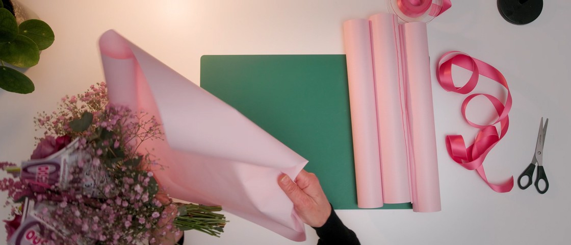 DIY-Blumenstrauß wird mit Papier verschönert | WestLotto-Rubbellos